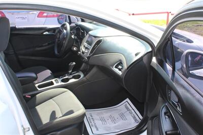 2017 Chevrolet Cruze LS Auto   - Photo 9 - Tulsa, OK 74112