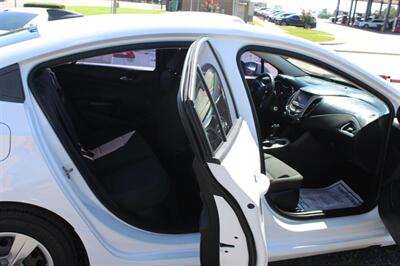 2017 Chevrolet Cruze LS Auto   - Photo 11 - Tulsa, OK 74112