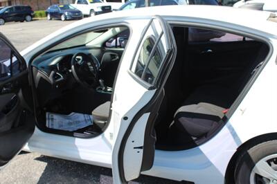 2017 Chevrolet Cruze LS Auto   - Photo 14 - Tulsa, OK 74112