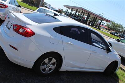 2017 Chevrolet Cruze LS Auto   - Photo 3 - Tulsa, OK 74112