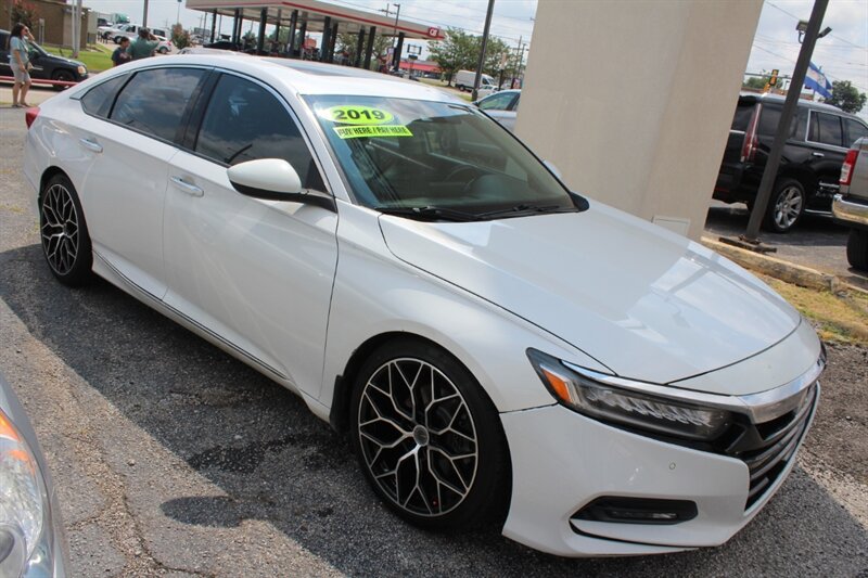 2019 Honda Accord Touring  