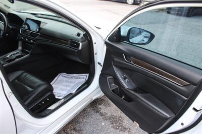 2019 Honda Accord Touring   - Photo 14 - Tulsa, OK 74112