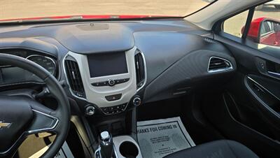 2018 Chevrolet Cruze LS Auto - Photo 11 - Tulsa, OK 74112