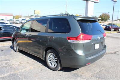 2011 Toyota Sienna XLE 8-Passenger - Photo 3 - Tulsa, OK 74112