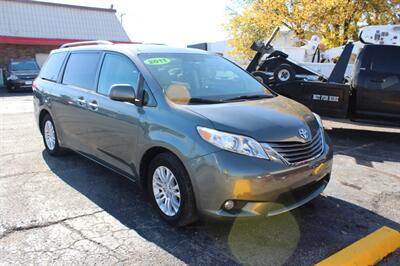 2011 Toyota Sienna XLE 8-Passenger - Photo 8 - Tulsa, OK 74112