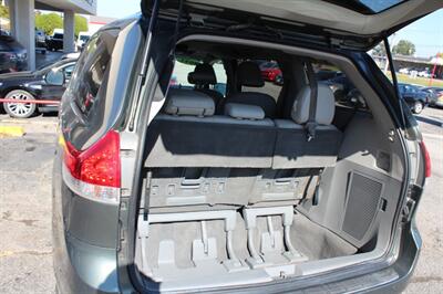 2011 Toyota Sienna XLE 8-Passenger - Photo 22 - Tulsa, OK 74112