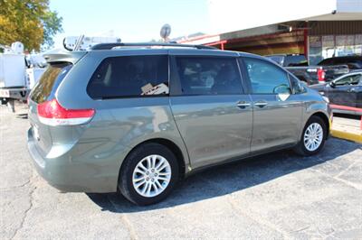 2011 Toyota Sienna XLE 8-Passenger - Photo 7 - Tulsa, OK 74112