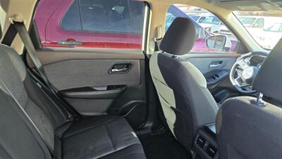 2021 Nissan Rogue SV - Photo 11 - Tulsa, OK 74112