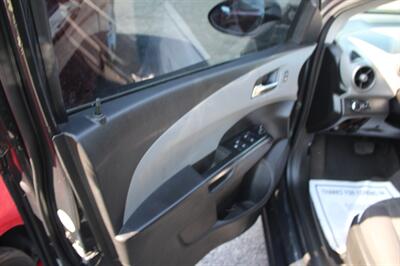 2014 Chevrolet Sonic LT Auto   - Photo 14 - Tulsa, OK 74112