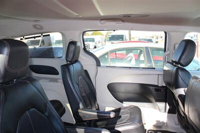 2017 Chrysler Pacifica Touring-L - Photo 26 - Tulsa, OK 74112