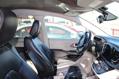 2017 Chrysler Pacifica Touring-L - Photo 22 - Tulsa, OK 74112