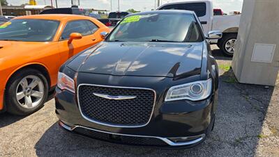 2018 Chrysler 300 Series Limited - Photo 4 - Tulsa, OK 74112