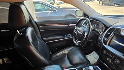 2018 Chrysler 300 Series Limited - Photo 8 - Tulsa, OK 74112