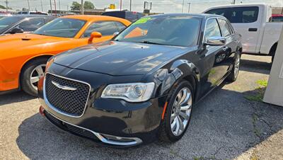 2018 Chrysler 300 Series Limited - Photo 3 - Tulsa, OK 74112