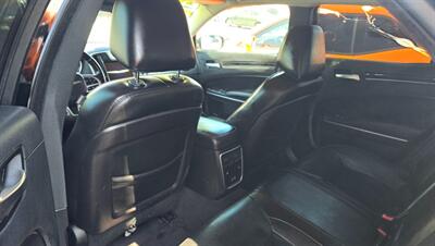 2018 Chrysler 300 Series Limited - Photo 13 - Tulsa, OK 74112