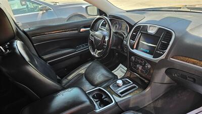 2018 Chrysler 300 Series Limited - Photo 9 - Tulsa, OK 74112