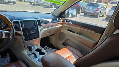 2011 Jeep Grand Cherokee Overland Summit - Photo 15 - Tulsa, OK 74112