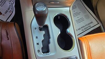 2011 Jeep Grand Cherokee Overland Summit - Photo 21 - Tulsa, OK 74112