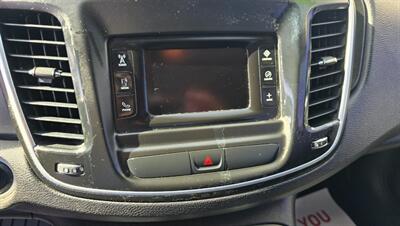 2015 Chrysler 200 Limited - Photo 25 - Tulsa, OK 74112
