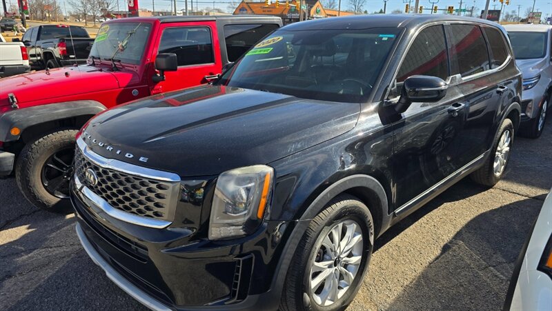 2020 Kia Telluride LX  