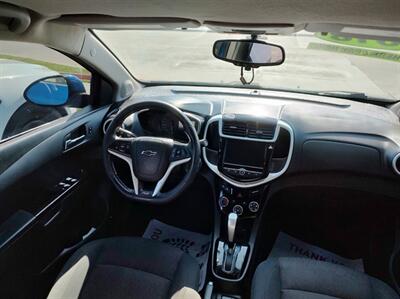 2018 Chevrolet Sonic LT Auto   - Photo 6 - Tulsa, OK 74112