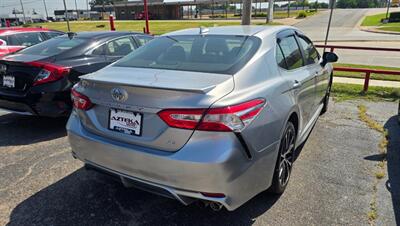 2020 Toyota Camry SE - Photo 4 - Tulsa, OK 74112
