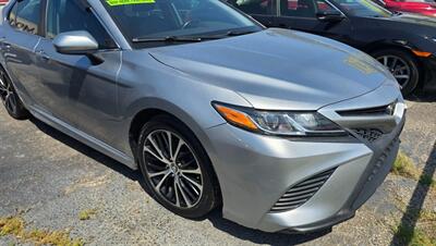 2020 Toyota Camry SE - Photo 3 - Tulsa, OK 74112