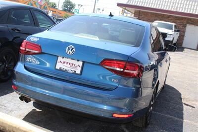 2017 Volkswagen Jetta 1.4T SE   - Photo 3 - Tulsa, OK 74112