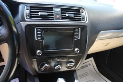 2017 Volkswagen Jetta 1.4T SE   - Photo 17 - Tulsa, OK 74112