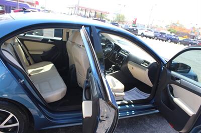 2017 Volkswagen Jetta 1.4T SE   - Photo 11 - Tulsa, OK 74112