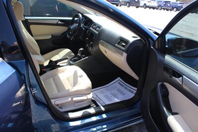 2017 Volkswagen Jetta 1.4T SE   - Photo 8 - Tulsa, OK 74112