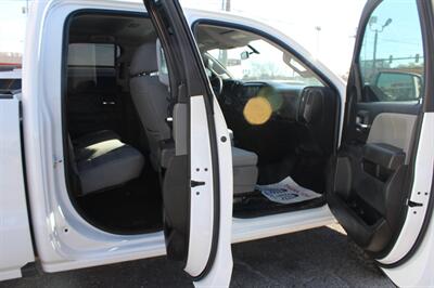 2017 Chevrolet Silverado 2500 Work Truck - Photo 11 - Tulsa, OK 74112