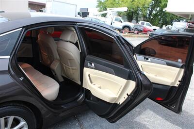 2016 Hyundai SONATA   - Photo 4 - Tulsa, OK 74112