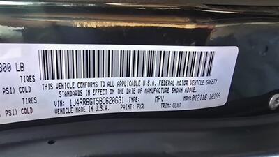 2011 Jeep Grand Cherokee Overland   - Photo 21 - Tulsa, OK 74112