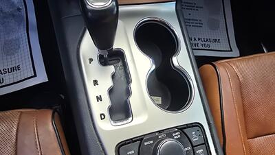 2011 Jeep Grand Cherokee Overland   - Photo 16 - Tulsa, OK 74112