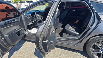 2018 Ford Fusion Hybrid SE - Photo 13 - Tulsa, OK 74112
