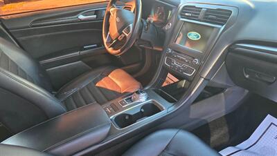 2018 Ford Fusion Hybrid SE - Photo 8 - Tulsa, OK 74112