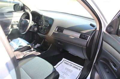 2014 Mitsubishi Outlander ES - Photo 12 - Tulsa, OK 74112