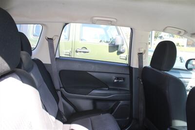 2014 Mitsubishi Outlander ES - Photo 8 - Tulsa, OK 74112