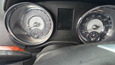 2012 Chrysler 300 Series   - Photo 18 - Tulsa, OK 74112