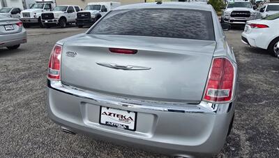 2012 Chrysler 300 Series   - Photo 5 - Tulsa, OK 74112