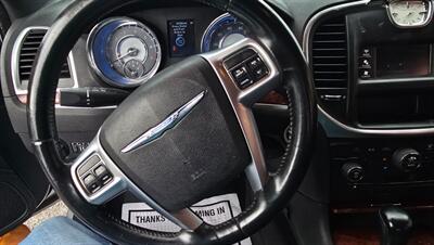 2012 Chrysler 300 Series   - Photo 15 - Tulsa, OK 74112