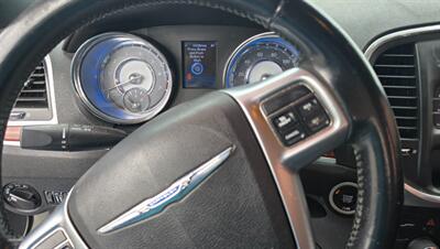 2012 Chrysler 300 Series   - Photo 14 - Tulsa, OK 74112
