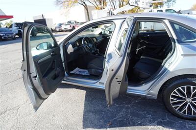 2019 Volkswagen Jetta SE - Photo 10 - Tulsa, OK 74112