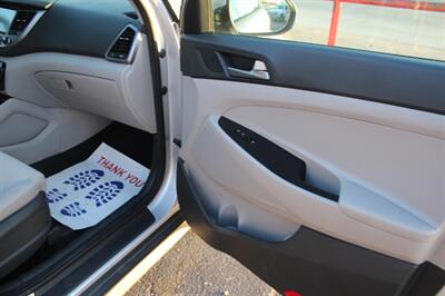 2018 Hyundai TUCSON SE - Photo 10 - Tulsa, OK 74112