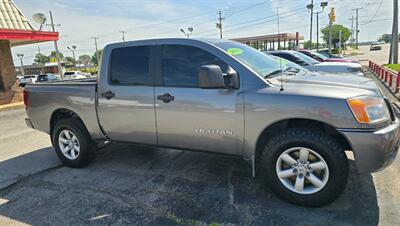 2015 Nissan Titan SV   - Photo 4 - Tulsa, OK 74112