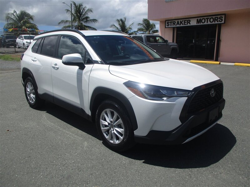 2024 Toyota Corolla Cross LE - Photo 1 - St. Croix, United States Virgin Islands, SC 00851