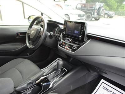 2022 Toyota Corolla LE - Photo 3 - St. Croix, United States Virgin Islands, SC 00851
