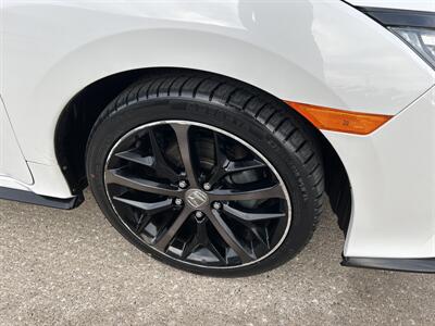 2020 Honda Civic Sport Touring   - Photo 8 - South Sioux City, NE 68776