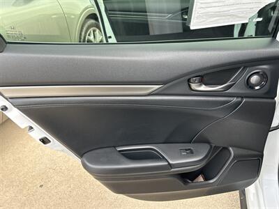 2020 Honda Civic Sport Touring   - Photo 15 - South Sioux City, NE 68776